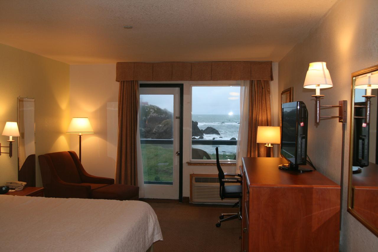 Oceanfront Lodge Crescent City Extérieur photo