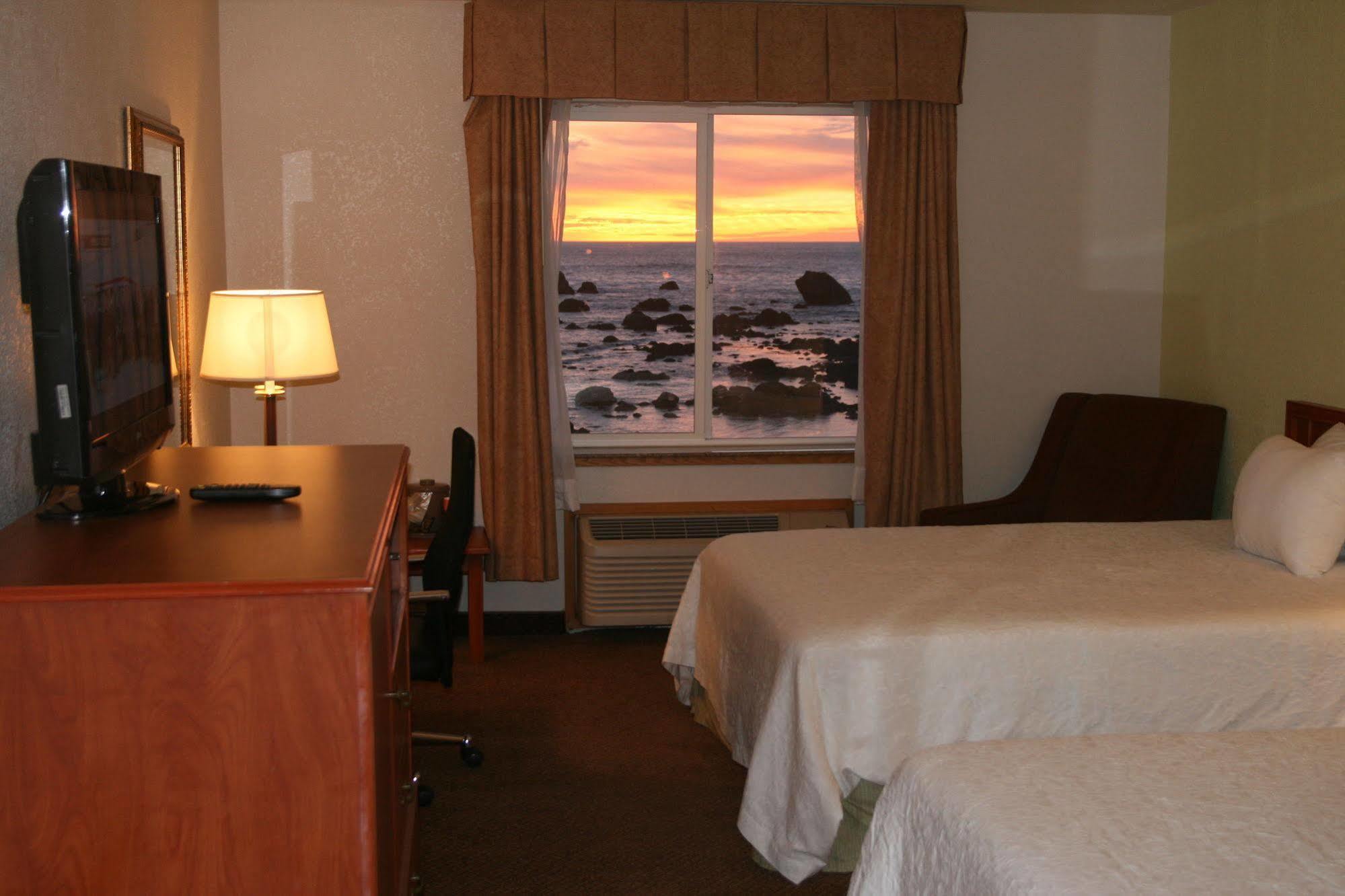 Oceanfront Lodge Crescent City Extérieur photo